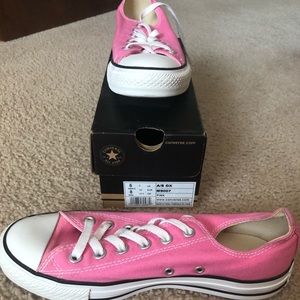 Pink converse